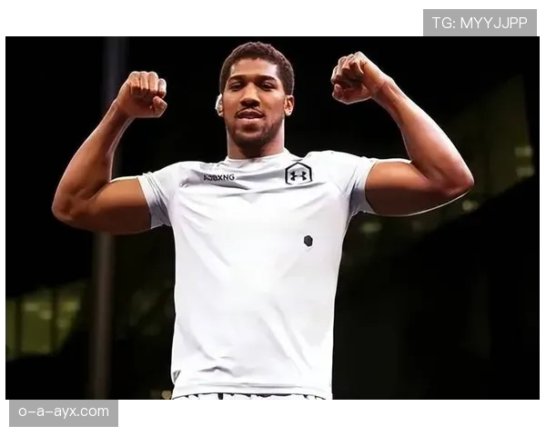 安东尼·约书亚新买的豪车？感觉比他的拳击手套还贵几倍啊！